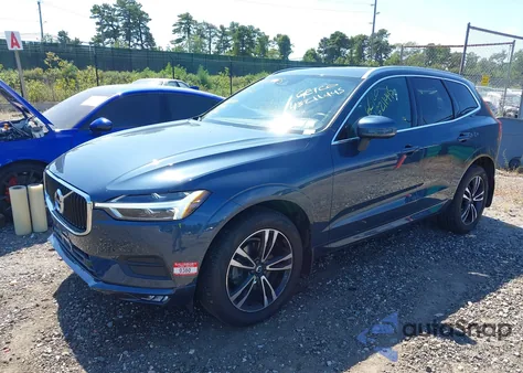 2021 Volvo Xc60 T5 Momentum z USA, uszkodzony, nr VIN YV4102RK9M1747792